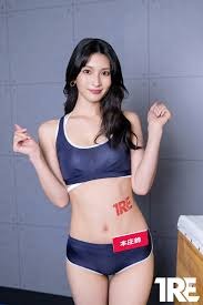 本庄玲_独家曝光甜美偶像大尺度写真泄密74张珍藏