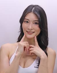 本庄玲_独家曝光甜美偶像大尺度写真泄密74张珍藏